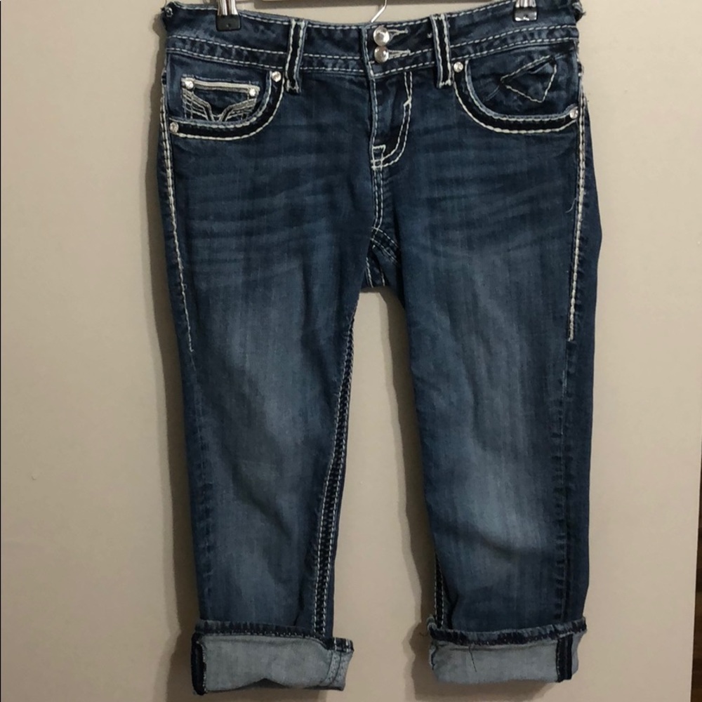 Vigoss dark-wash capris